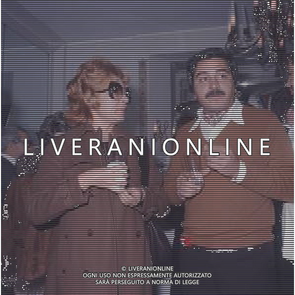 COL-RETROSPETTIVA LAURETTA MASIERO ATTRICE NELLA FOTO LAURETTA MASIERO CON RENZO MONTAGNANI A TERRAZZA MARTINI A MILANO NELL\'ANNO 1976 AG ALDO LIVERANI SAS 