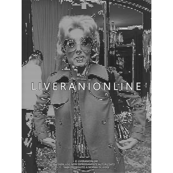 ST-RETROSPETTIVA LAURETTA MASIERO ATTRICE NELLA FOTO LAURETTA MASIERO A TERRAZZA MARTINI A MILANO NELL\'ANNO 1976 AG ALDO LIVERANI SAS 