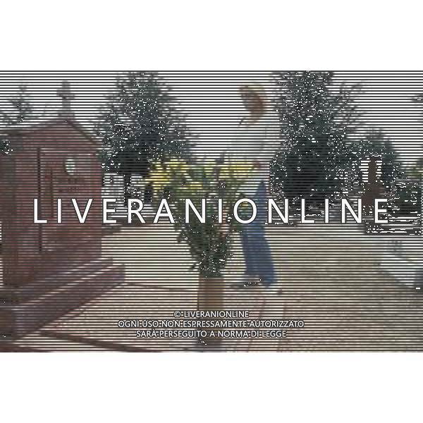 DIAP-RETROSPETTIVA MARA VENIER ATTIRCE E PRESENTATRICE TELEVISIVA NELLA FOTO MARA VENIER SUL SET DEL FILM“IL GOAL DI MARTIN PESCATORE “NELL\'ANNO 1997 AG ALDO LIVERANI SAS