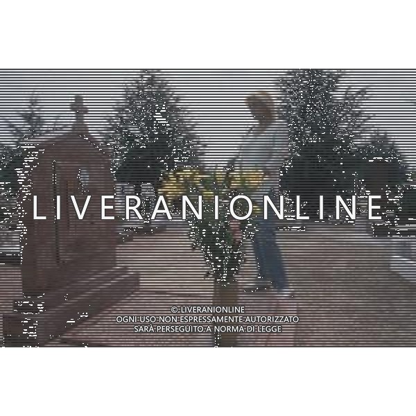 DIAP-RETROSPETTIVA MARA VENIER ATTIRCE E PRESENTATRICE TELEVISIVA NELLA FOTO MARA VENIER SUL SET DEL FILM“IL GOAL DI MARTIN PESCATORE “NELL\'ANNO 1997 AG ALDO LIVERANI SAS