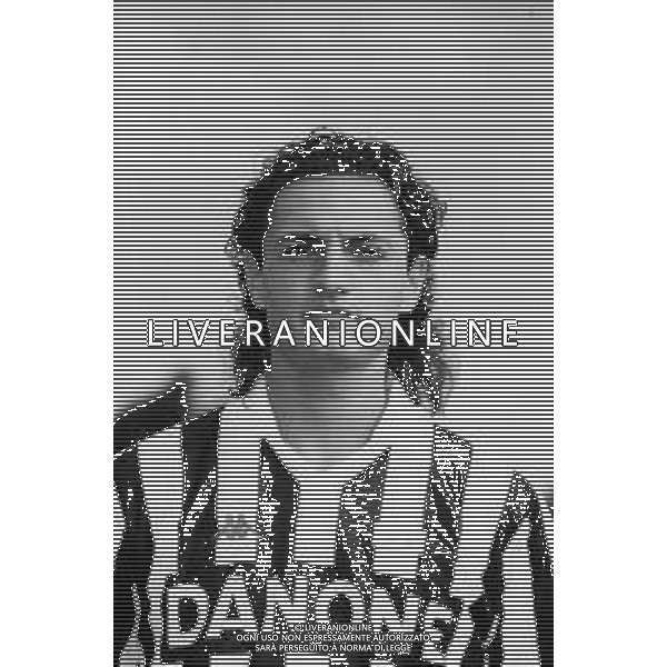 NEG- RETROSPETTIVA ANDREA FORTUNATO CALCIATORE NELLA FOTO ANDREA FORTUNATO CON LA MAGLIA DELLA JUVENTUS CALCIO NELL’ANNO 1993-1994 AGENZIA ALDO LIVERANI SAS