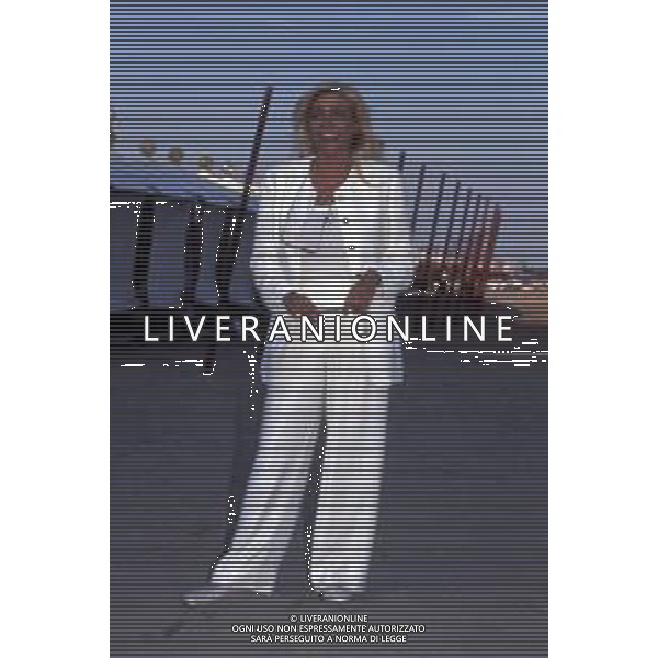 DIAP-RETROSPETTIVA MARA VENIER PRESENTATRICE TELEVISIVA E ATTRICE NELLA FOTO MARA VENIER A VENEZIA NELL\'ANNO 1995 AG ALDO LIVERANI SAS
