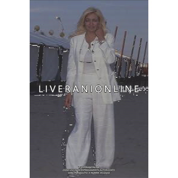DIAP-RETROSPETTIVA MARA VENIER PRESENTATRICE TELEVISIVA E ATTRICE NELLA FOTO MARA VENIER A VENEZIA NELL\'ANNO 1995 AG ALDO LIVERANI SAS