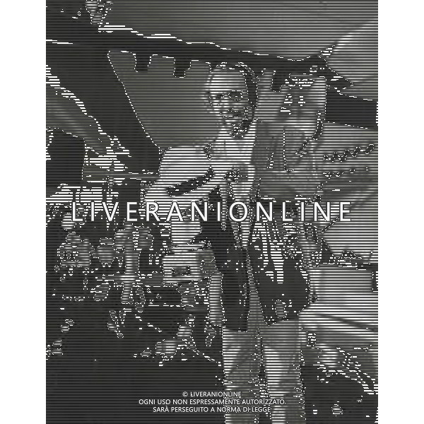 ST-RETROSPETTIVA ANTONELLO VENDITTI CANTANTE NELLA FOTO ANTONELLO VENDITTI PREMIO GONDOLA D\'ORO A VENEZIA NELL\'ANNO 1979 AG ALDO LIVERANI SAS