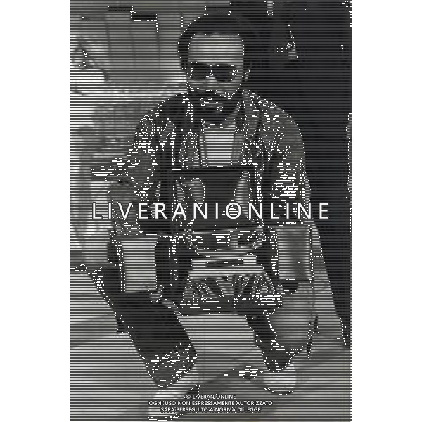 ST-RETROSPETTIVA ANTONELLO VENDITTI CANTANTE NELLA FOTO ANTONELLO VENDITTI PREMIO GONDOLA D\'ORO A VENEZIA NELL\'ANNO 1979 AG ALDO LIVERANI SAS