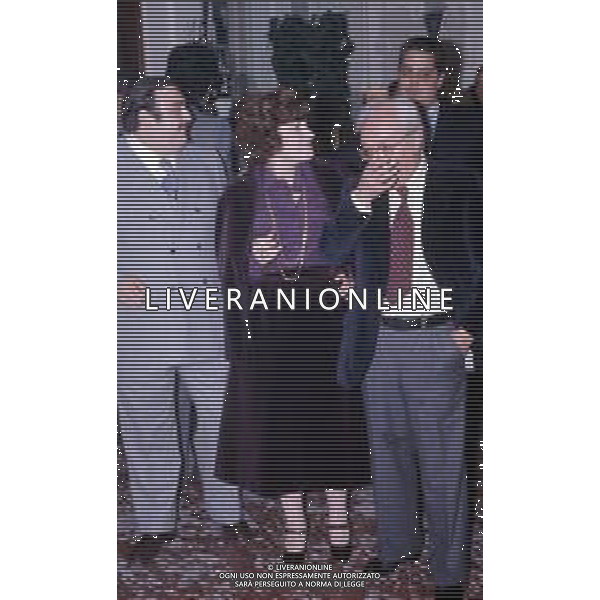 DIAP- RETROSPETTIVA ANDREA FERREOL ATTRICE FRANCESE NELLA FOTO ANDREA FERREOL A MILANO TERRAZZA MARTINI NELL’ANNO 1974 CON LO SCRITTORE PIERO CHIARA AGENZIA ALDO LIVERANI SAS