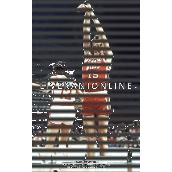 DIAP-RETROSPETTIVA JOHN GIANELLI BASKET NELLA FOTO JOHN GIANELLI CON LA MAGLIA DELLA BILLY MILANO BASKET AG ALDO LIVERANI SAS