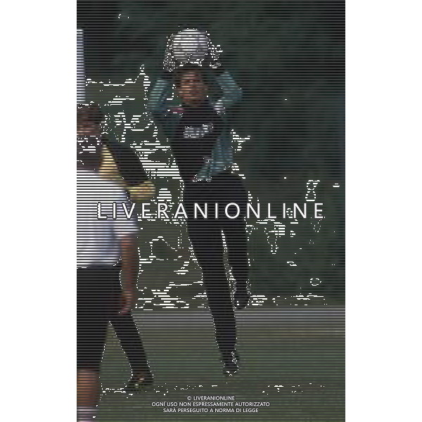 DIAP- RETROSPETTIVA CARLO CUDICINI CALCIATORE DI RUOLO PORTIERE NELLA FOTO CARLO CUDICINI CON LA MAGLIA DEL MILAN CALCIO NELL\'ANNO 1992-1993 DURANTE L’ALLENAMENTO AG ALDO LIVERANI SAS