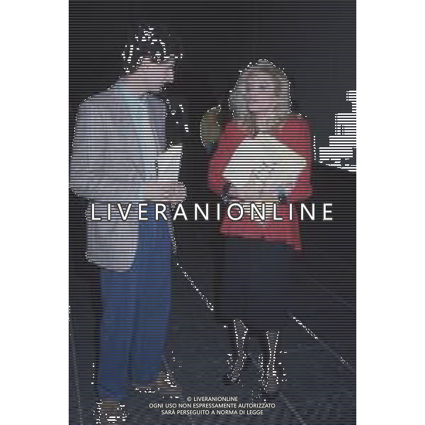 DIAP-RETROSPETTIVA MARIA GIOVANNA ELMI PRESENTATRICE TELEVISIVA NELLA FOTO MARIA GIOVANNA ELMI A ROMA NELL\'ANNO 1987 CON FABIO FAZIO FOTO EDGARDO DELLA SCORCIOSA-AG ALDO LIVERANI SAS