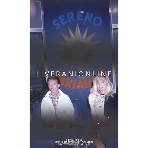 DIAP-RETROSPETTIVA MARIA GIOVANNA ELMI PRESENTATRICE TELEVISIVA NELLA FOTO MARIA GIOVANNA ELMI A ROMA NELL\'ANNO 1987 NELLA TRASMISSIONE TELEVISIVA “SERENO VARIABILE “ CON OSVALDO BEVILACQUA FOTO EDGARDO DELLA SCORCIOSA-AG ALDO LIVERANI SAS