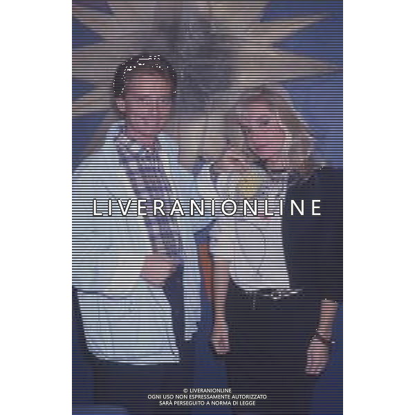 DIAP-RETROSPETTIVA MARIA GIOVANNA ELMI PRESENTATRICE TELEVISIVA NELLA FOTO MARIA GIOVANNA ELMI A ROMA NELL\'ANNO 1987 NELLA TRASMISSIONE TELEVISIVA “SERENO VARIABILE “ CON OSVALDO BEVILACQUA FOTO EDGARDO DELLA SCORCIOSA-AG ALDO LIVERANI SAS
