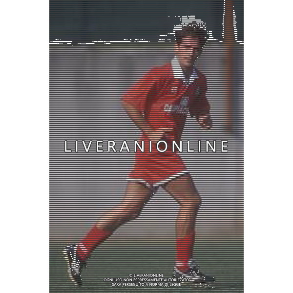 DIAP-RETROSPETTIVA PASQUALE LUISO CALCIATORE NELLA FOTO PASQUALE LUISO CON LA MAGLIA DEL PIACENZA CALCIO AG ALDO LIVERANI SAS