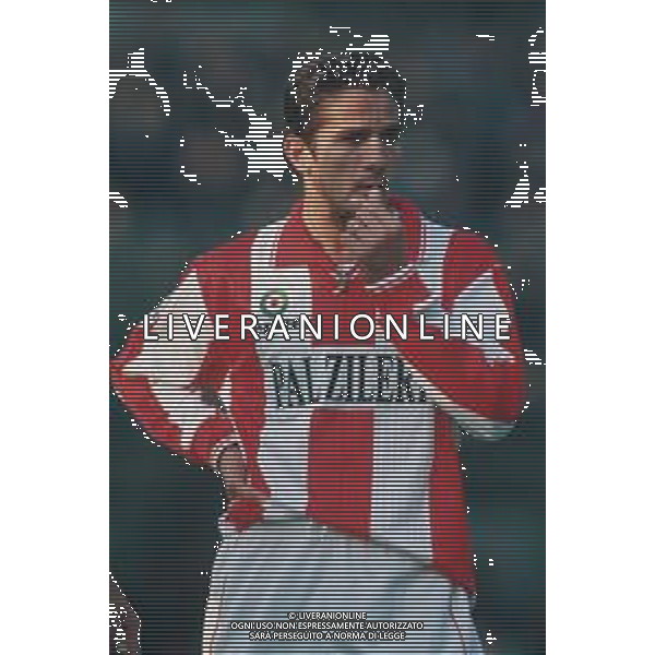 DIAP-RETROSPETTIVA PASQUALE LUISO CALCIATORE NELLA FOTO PASQUALE LUISO CON LA MAGLIA DEL VICENZA CALCIO AG ALDO LIVERANI SAS