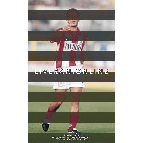DIAP-RETROSPETTIVA PASQUALE LUISO CALCIATORE NELLA FOTO PASQUALE LUISO CON LA MAGLIA DEL VICENZA CALCIO AG ALDO LIVERANI SAS