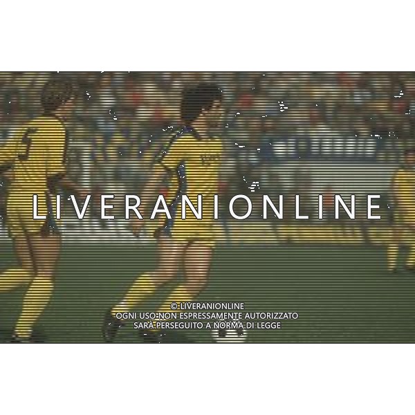 DIAP-RETROSPETTIVA PASQUALE CASALE CALCIATORE NELLA FOTO PASQUALE CASALE CON LA MAGLIA DEL PISA CALCIO AG ALDO LIVERANI SAS