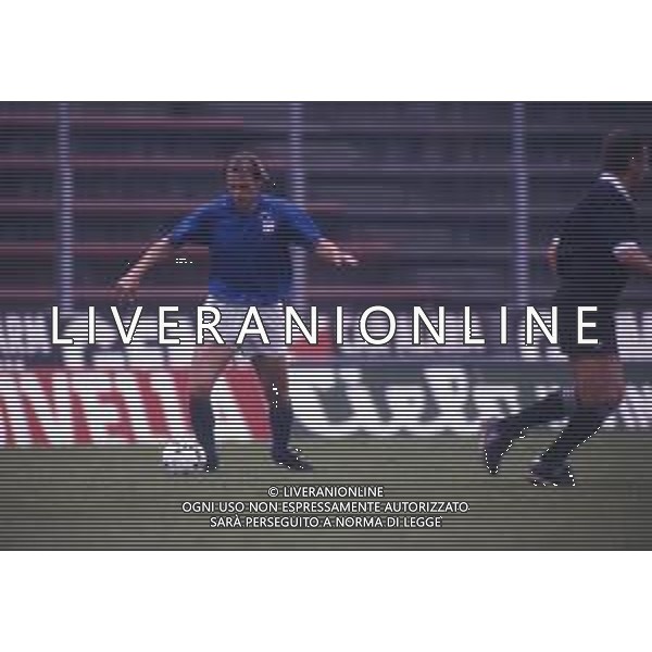 DIAP-RETROSPETTIVA MAURO BONOMI CALCIATORE NELLA FOTO MAURO BONOMI CON LA MAGLIA DELLA NAZIONALE ITALIANA UNDER 21 AG ALDO LIVERANI SAS