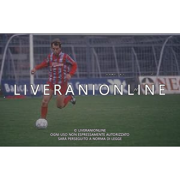 DIAP-RETROSPETTIVA MAURO BONOMI CALCIATORE NELLA FOTO MAURO BONOMI CON LA MAGLIA DELLA CREMONESE CALCIO AG ALDO LIVERANI SAS