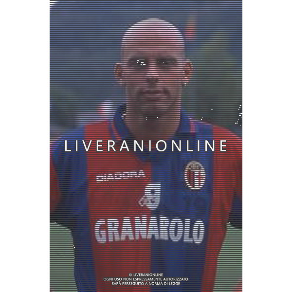 DIAP-RETROSPETTIVA MAURO BONOMI CALCIATORE NELLA FOTO MAURO BONOMI CON LA MAGLIA DEL BOLOGNA CALCIO AG ALDO LIVERANI SAS