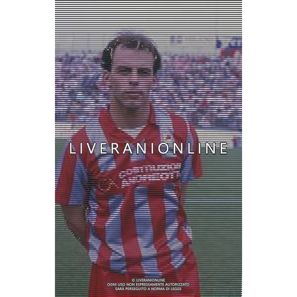 DIAP-RETROSPETTIVA MAURO BONOMI CALCIATORE NELLA FOTO MAURO BONOMI CON LA MAGLIA DELLA CREMONESE CALCIO AG ALDO LIVERANI SAS