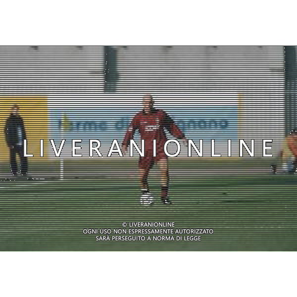 DIAP-RETROSPETTIVA MAURO BONOMI CALCIATORE NELLA FOTO MAURO BONOMI CON LA MAGLIA DEL TORINO CALCIO AG ALDO LIVERANI SAS