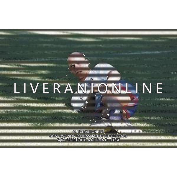 DIAP-RETROSPETTIVA MAURO BONOMI CALCIATORE NELLA FOTO MAURO BONOMI CON LA MAGLIA DEL BOLOGNA CALCIO AG ALDO LIVERANI SAS