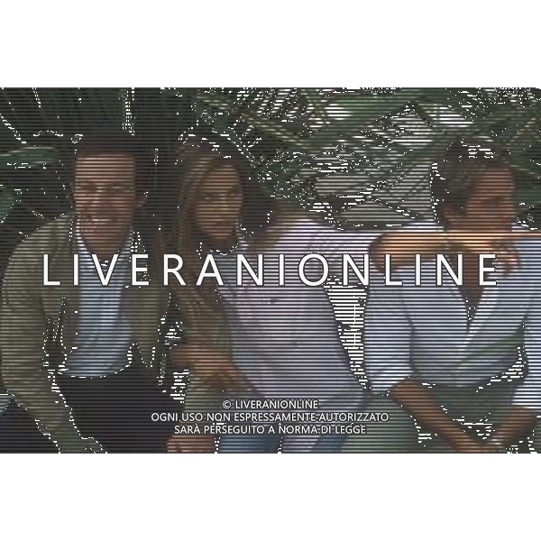 DIAP-RETROSPETTIVA ANTONELLA INTERLENGHI ATTRICE NELLA FOTO ANTONELLA INTERLENGHI A VENEZIA CON SAVERIO VALLONE E GUSTAVO THOENI NELL\'ANNO 1981 AG ALDO LIVERANI SAS
