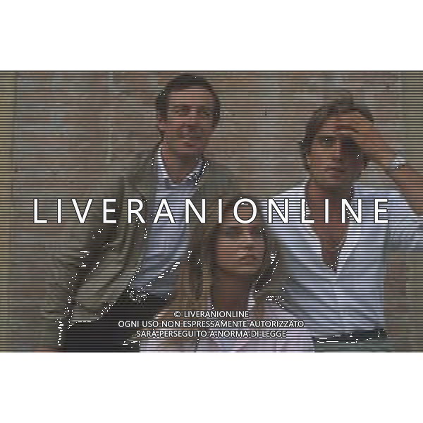 DIAP-RETROSPETTIVA ANTONELLA INTERLENGHI ATTRICE NELLA FOTO ANTONELLA INTERLENGHI A VENEZIA CON SAVERIO VALLONE E GUSTAVO THOENI NELL\'ANNO 1981 AG ALDO LIVERANI SAS