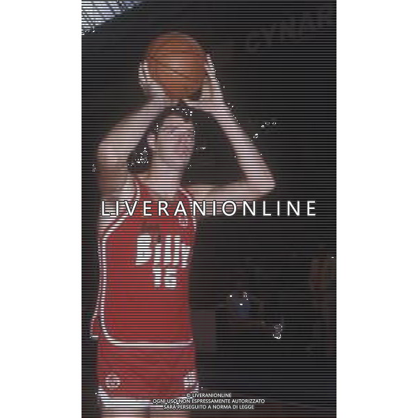 DIAP-RETROSPETTIVA JOHN GIANELLI BASKET NELLA FOTO JOHN GIANELLI CON LA MAGLIA DELLA BILLY MILANO BASKET NELL\'ANNO 1980 AG ALDO LIVERANI SAS