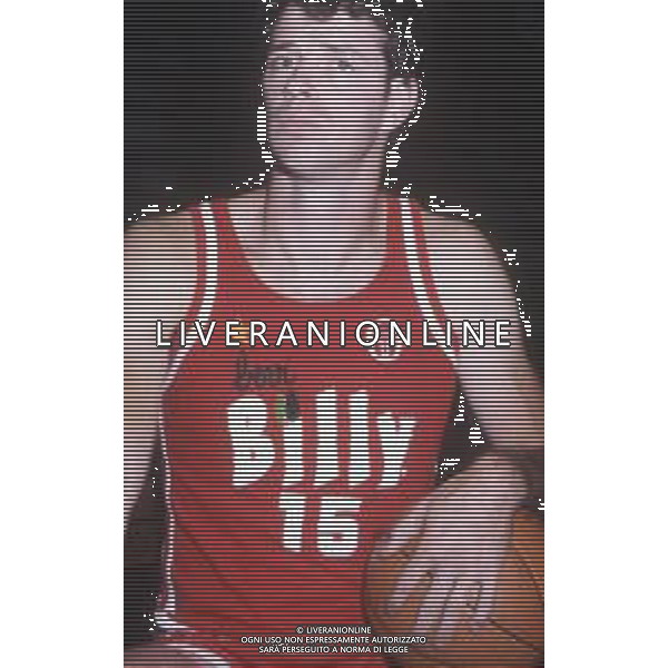 DIAP-RETROSPETTIVA JOHN GIANELLI BASKET NELLA FOTO JOHN GIANELLI CON LA MAGLIA DELLA BILLY MILANO BASKET NELL\'ANNO 1980 AG ALDO LIVERANI SAS