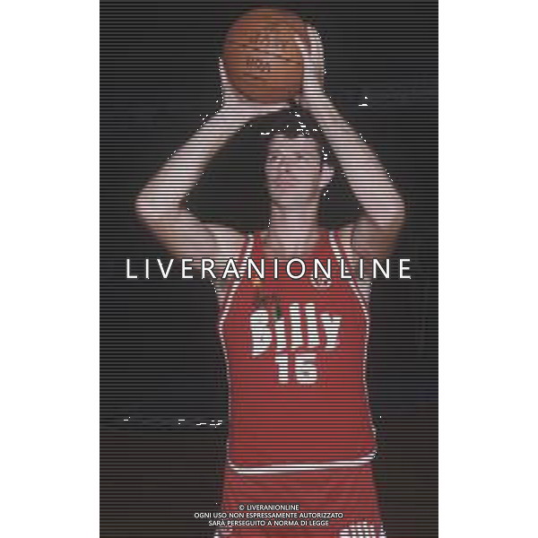 DIAP-RETROSPETTIVA JOHN GIANELLI BASKET NELLA FOTO JOHN GIANELLI CON LA MAGLIA DELLA BILLY MILANO BASKET NELL\'ANNO 1980 AG ALDO LIVERANI SAS