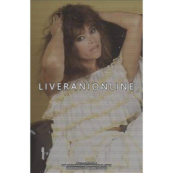 DIAP-RETROSPETTIVA MARINA OCCHIENA CANTANTE NELLA FOTO MARINA OCCHIENA NELL\'ANNO 1982 A MILANO AG ALDO LIVERANI SAS