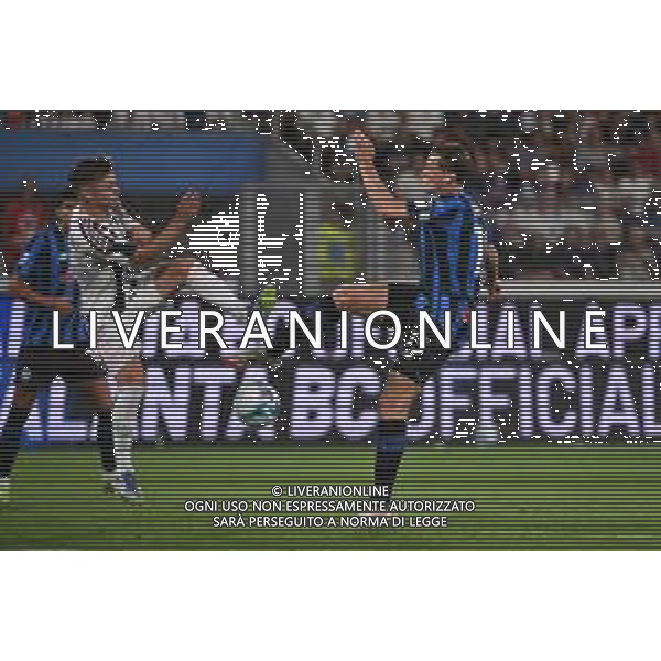 Atalanta vs Juventus nella foto Francisco Conceicao (Juventus) e Marten de Roon (Atalanta) Bergamo 16-08-2025 Stadio di Bergamo Atalanta vs Juventus - amichevole precampionato foto Roberto Garavaglia/Agenzia Aldo Liverani sas- AGENZIA ALDO LIVERANI SAS