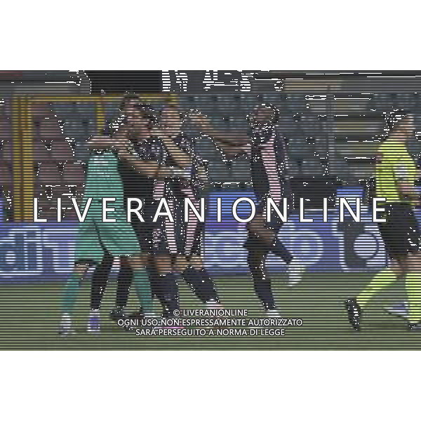 Francesco Bardi of Palermo FC and players jubilates after save the last penalty during US Cremonese vs Palermo FC, 32° leg of Coppa Italia Frecciarossa 2025-26 game at Giovanni Zini stadium in Cremona (CR), Italy, on Agust 16, 2025. (Photo by Davide Casentini)- AGENZIA ALDO LIVERANI SAS