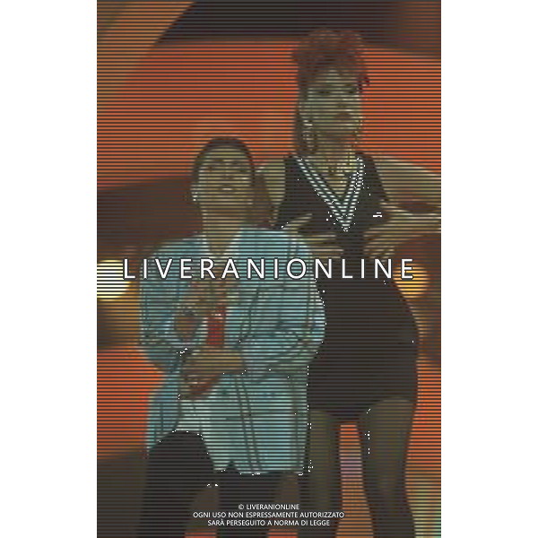 DIAP-RETROSPETTIVA DONATELLA RETTORE CANTANTE NELLA FOTO DONATELLA RETTORE CON GIUNI RUSSO A SAINT VINCENT NELL\'ANNO 1987 AG ALDO LIVERANI SAS