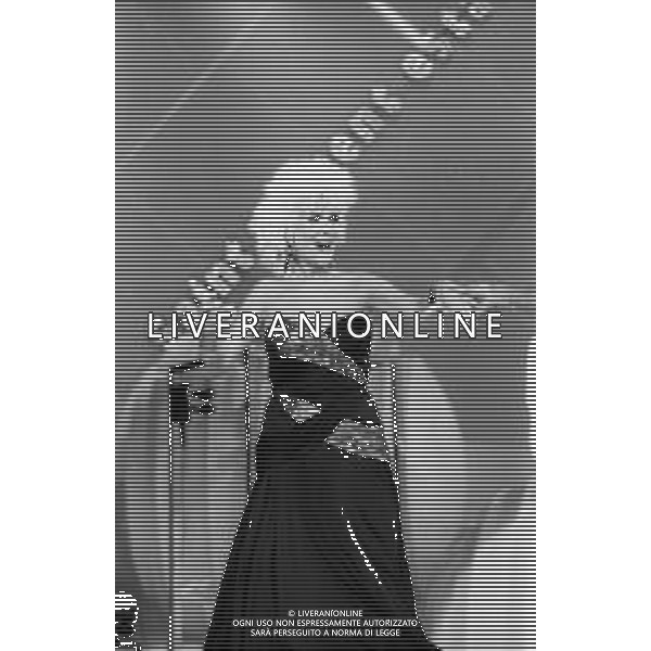 NEG-RETROSPETTIVA DONATELLA RETTORE CANTANTE NELLA FOTO DONATELLA RETTORE A SAINT VINCENT ESTATE NELL\'ANNO 1985 AG ALDO LIVERANI SAS