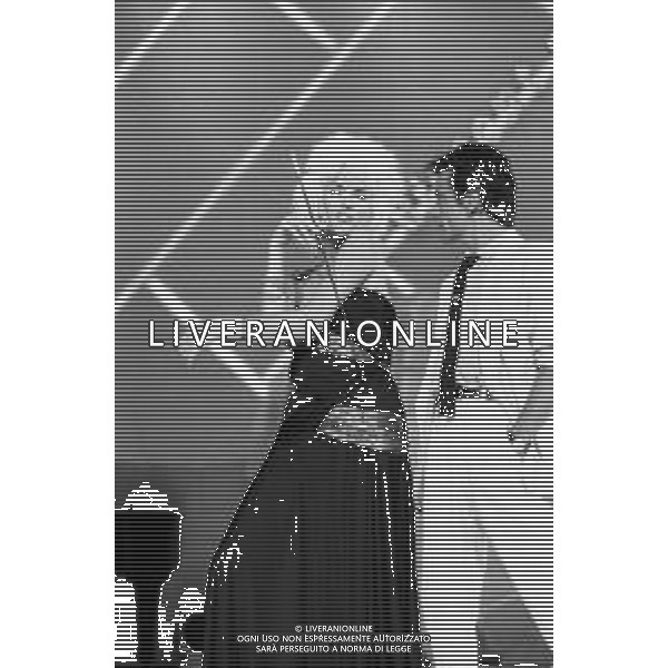 NEG-RETROSPETTIVA DONATELLA RETTORE CANTANTE NELLA FOTO DONATELLA RETTORE A SAINT VINCENT ESTATE NELL\'ANNO 1985 AG ALDO LIVERANI SAS