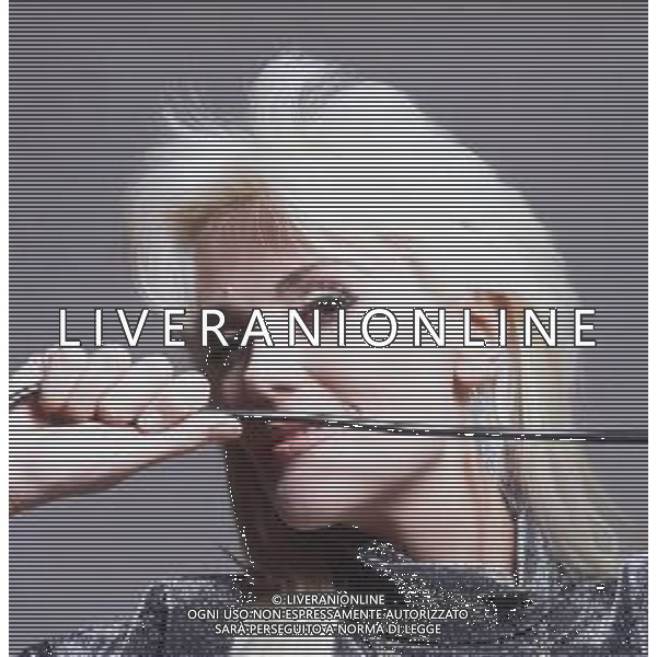 COL-RETROSPETTIVA DONATELLA RETTORE CANTANTE NELLA FOTO DONATELLA RETTORE NELL\'ANNO 1991 AG THEMA-AG ALDO LIVERANI SAS