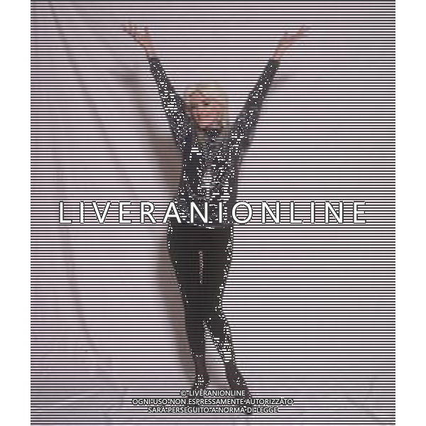 COL-RETROSPETTIVA DONATELLA RETTORE CANTANTE NELLA FOTO DONATELLA RETTORE NELL\'ANNO 1991 AG THEMA-AG ALDO LIVERANI SAS