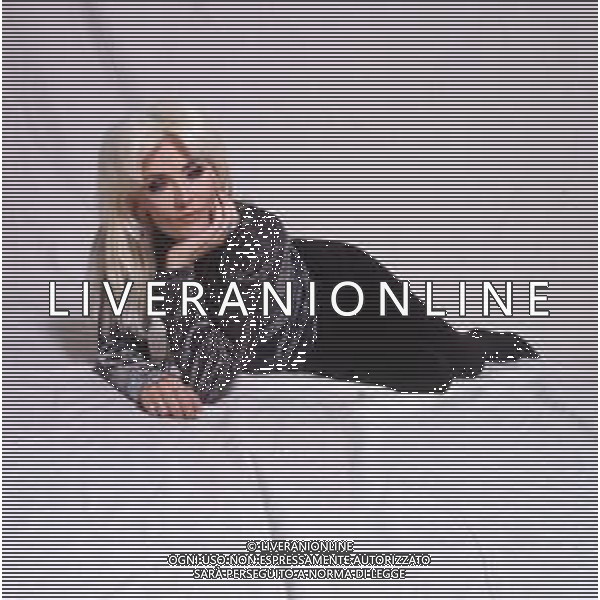 COL-RETROSPETTIVA DONATELLA RETTORE CANTANTE NELLA FOTO DONATELLA RETTORE NELL\'ANNO 1991 AG THEMA-AG ALDO LIVERANI SAS