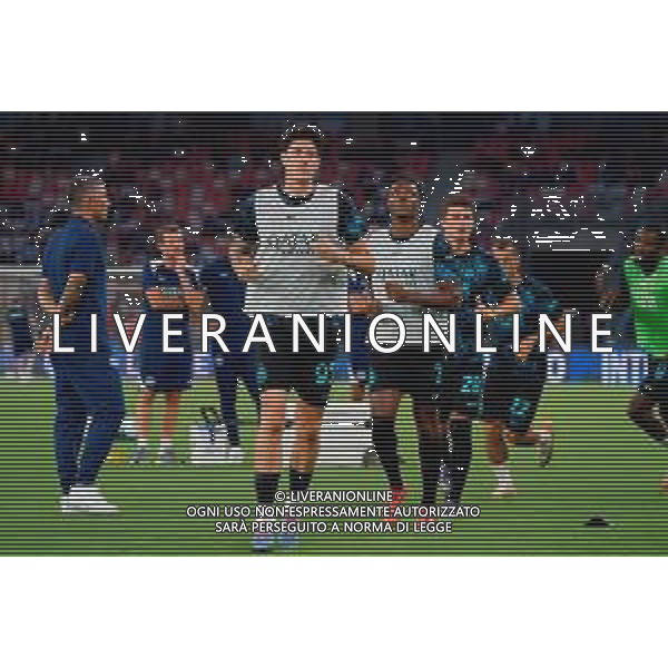 TVEM August 16, 2025 Bari, Italy - FC Inter vs Olympiacos FC - friendly match - San Nicola Stadium. In the pic: Alessandro Bastoni of FC Inter FOTO EMMANUELE MASTRODONATO-AG ALDO LIVERANI SAS