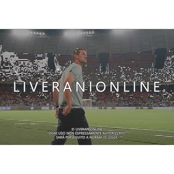 TVEM August 16, 2025 Bari, Italy - FC Inter vs Olympiacos FC - friendly match - San Nicola Stadium. In the pic: coach Cristian Chivu of FC Inter FOTO EMMANUELE MASTRODONATO-AG ALDO LIVERANI SAS