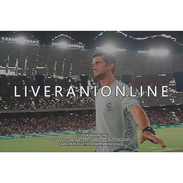 TVEM August 16, 2025 Bari, Italy - FC Inter vs Olympiacos FC - friendly match - San Nicola Stadium. In the pic: coach Cristian Chivu of FC Inter FOTO EMMANUELE MASTRODONATO-AG ALDO LIVERANI SAS