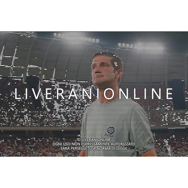 TVEM August 16, 2025 Bari, Italy - FC Inter vs Olympiacos FC - friendly match - San Nicola Stadium. In the pic: coach Cristian Chivu of FC Inter FOTO EMMANUELE MASTRODONATO-AG ALDO LIVERANI SAS