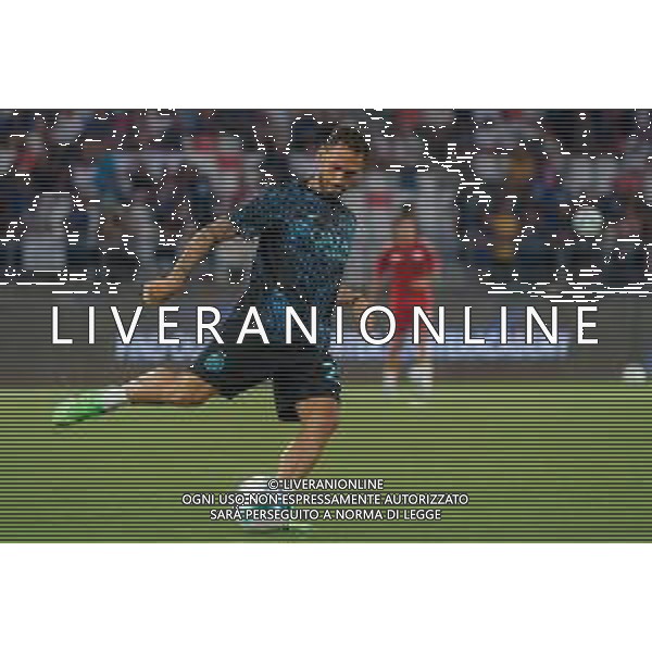TVEM August 16, 2025 Bari, Italy - FC Inter vs Olympiacos FC - friendly match - San Nicola Stadium. In the pic: Hakan Calhanoglu of FC Inter FOTO EMMANUELE MASTRODONATO-AG ALDO LIVERANI SAS