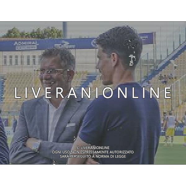 Federico Cherubini Ceo of Parma AC speaks to Carlos Cuesta Head Coach of Parma AC during Parma Calcio vs Pescare Calcio, 32° leg of Coppa Italia Frecciarossa 2025-26 game at Ennio Tardini stadium in Parma (PR), Italy, on Agust 17, 2025. (Photo by Davide Casentini)- AGENZIA ALDO LIVERANI SAS