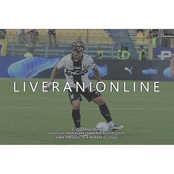 Adrian Bernabe’ of Parma AC play the ball during Parma Calcio vs Pescare Calcio, 32° leg of Coppa Italia Frecciarossa 2025-26 game at Ennio Tardini stadium in Parma (PR), Italy, on Agust 17, 2025. (Photo by Davide Casentini)- AGENZIA ALDO LIVERANI SAS