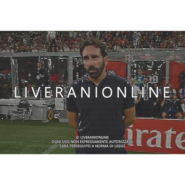Milan vs Bari nella foto Fabio Caserta allenatore Bari Milano 17-08-2025 Stadio Giuseppe Meazza - San Siro Milan vs Bari Coppa Italia Frecciarossa - trentaduesimi di finale foto Roberto Garavaglia/Agenzia Aldo Liverani sas- AGENZIA ALDO LIVERANI SAS