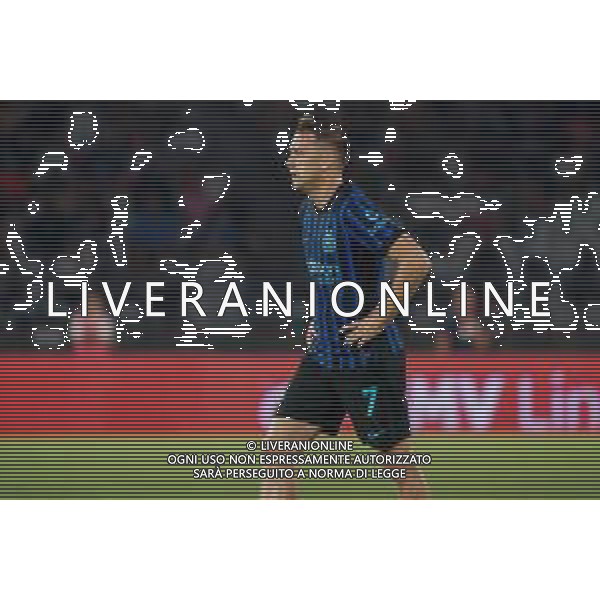 TVEM August 16, 2025 Bari, Italy - FC Inter vs Olympiacos FC - friendly match - San Nicola Stadium. In the pic: Piotr Zielinski of Inter FOTO EMMANUELE MASTRODONJATO-AG ALDO LIVERANI SAS