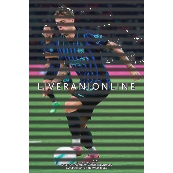 TVEM August 16, 2025 Bari, Italy - FC Inter vs Olympiacos FC - friendly match - San Nicola Stadium. In the pic: Nicola Zalewski of FC Inter FOTO EMMANUELE MASTRODONJATO-AG ALDO LIVERANI SAS