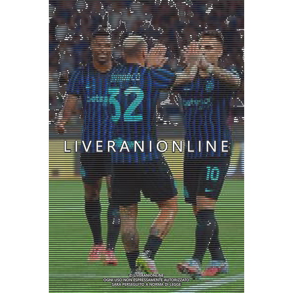 TVEM August 16, 2025 Bari, Italy - FC Inter vs Olympiacos FC - friendly match - San Nicola Stadium. In the pic: Federico Dimarco of FC Inter celebrates after scoring a goal with Lautaro Martínez of FC Inter foto emmanuele mastrodonato-ag aldo liverani sas